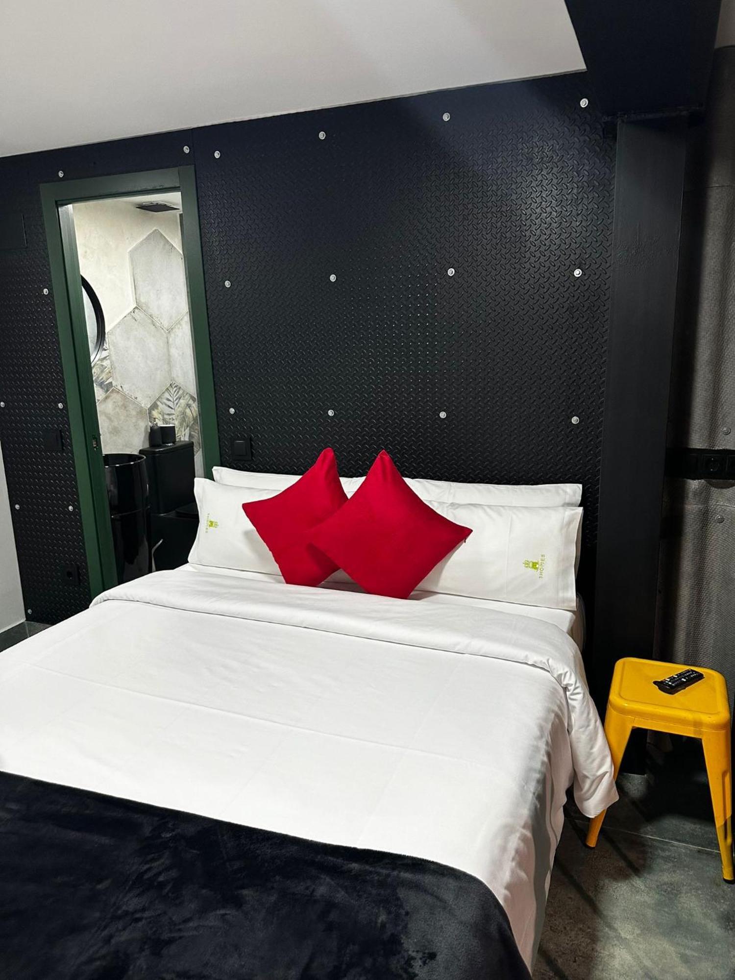T-Homes - Cuenca Madrid Bagian luar foto